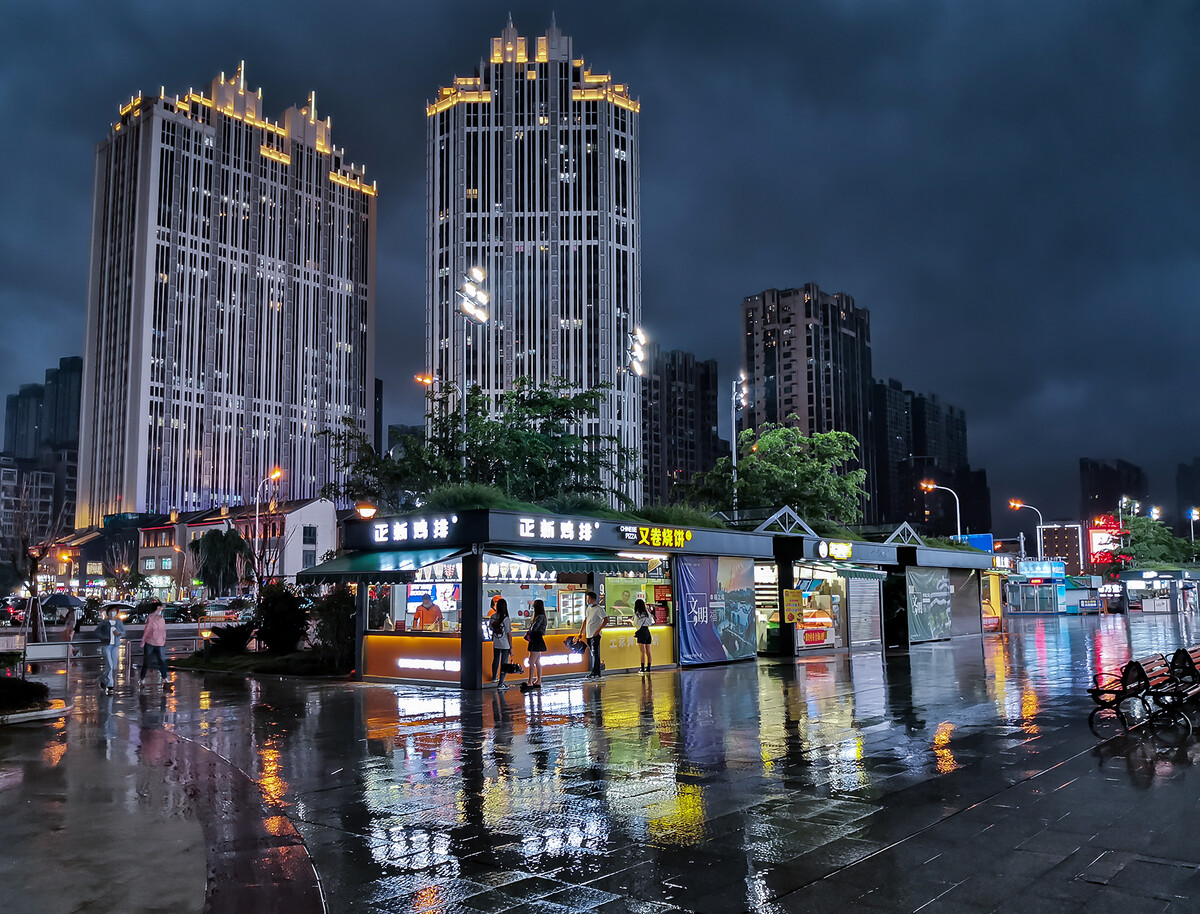 福州寶龍城市廣場雨夜隨拍
